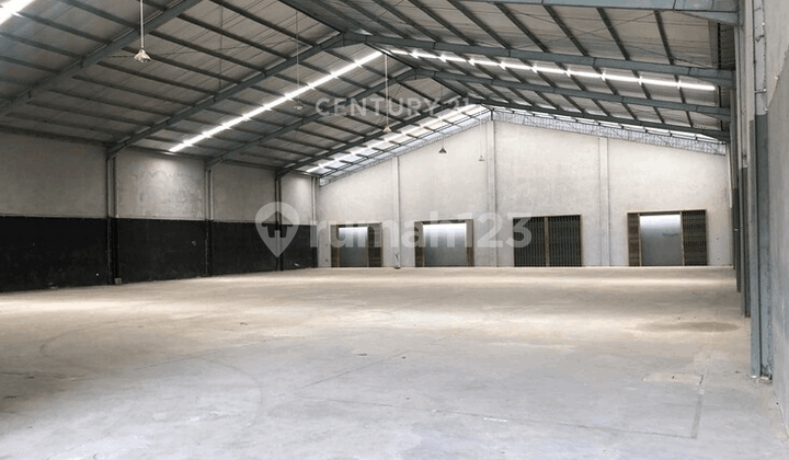 Good Ready-to-Use Warehouse in North Semarang's Yos Sudarso 1