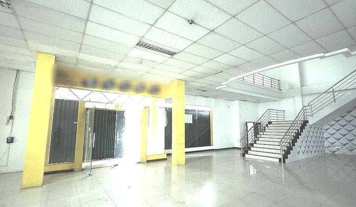 Gedung 3 Lantai Pinggir Jalan Sholeh Iskandar Bogor 1