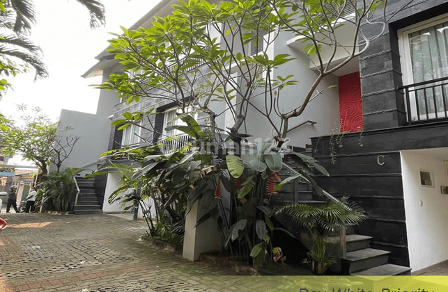 4 Unit Town House di Cilandak Jakarta Selatan Js 2