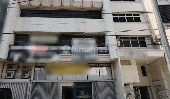 Gedung Kantor Dan Showroom di Jatinegara Jakarta Timur 1