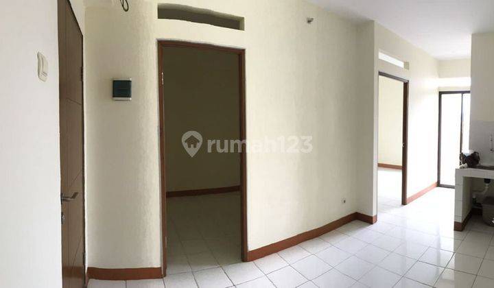 tampak depan apartemen gateway ahmad yani cicadas,