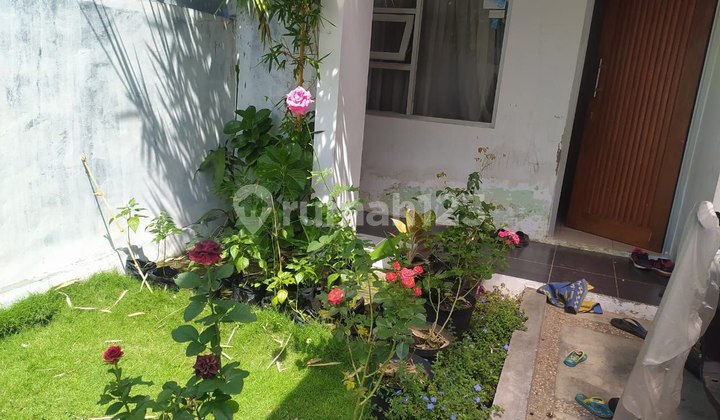 Kom. Cisaranten, Arcamanik, Ready-to-Use House, Price Below Market 2