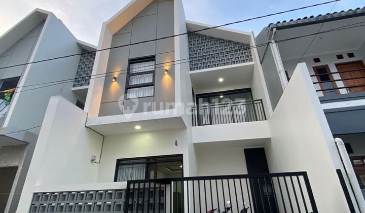 Kom. Margahayu, Rumah Baru, Harga Dibawah Pasar, Dekat Tol Kom. Margahayu, Rumah Baru, Harga Dibawah Pasar, Dekat Tol