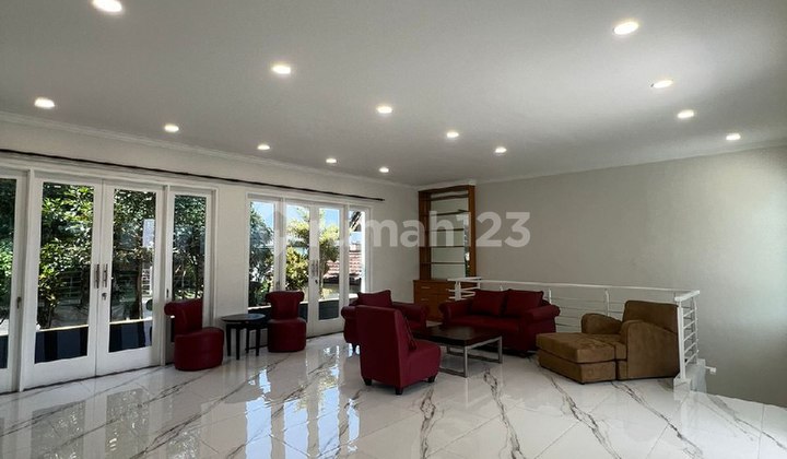 Kom. Dago Resort, Luxury Home, Exclusive Location, Below Market Price