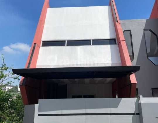 Kom. Kampung Padi, Dago, Good House with SHM, Best Price in Bandung Kom. Kampung Padi, Dago, Good House with SHM, Best Price in Bandung