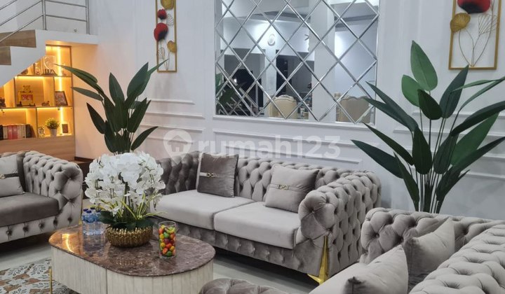 RUMAH LUX INTERIOR MEWAH DALAM KOMPLEK DI PADASUKA BAWAH - CICAHEUM RUMAH LUX INTERIOR MEWAH DALAM KOMPLEK DI PADASUKA BAWAH - CICAHEUM