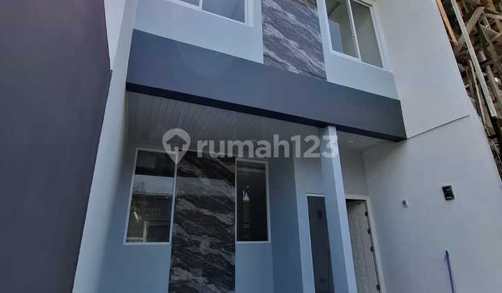 Jarang Ada! Rumah Baru 2 Lantai Harga Asik di Kopo Permai Jarang Ada! Rumah Baru 2 Lantai Harga Asik di Kopo Permai