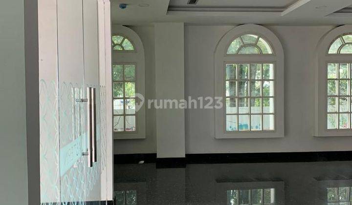 GEDUNG KOMERSIAL BAGUS EX BANK DI MAINROAD ASIA AFRIKA BANDUNG 2