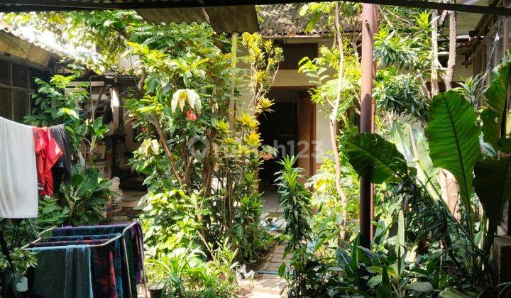 HARGA MENARIK! RUMAH LAWAS DI SAYAP RIAU LOKASI PREMIUM KOTA BANDUNG  2