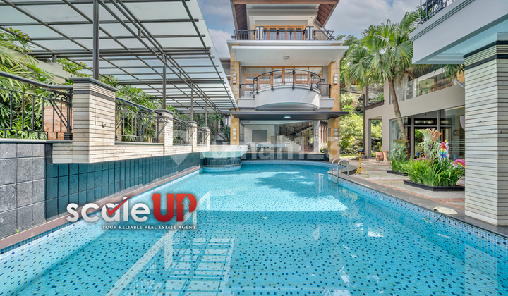 Harga Terbaik! Rumah Mewah Megah Desain Modern Berkolam Renang di Setra Duta Bandung 2