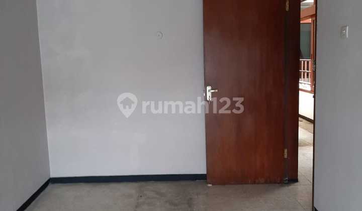 DISEWAKAN! Rumah Untuk Hunian, Kantor, Toko, Cafe, Bimbel Di Sayap Riau 2