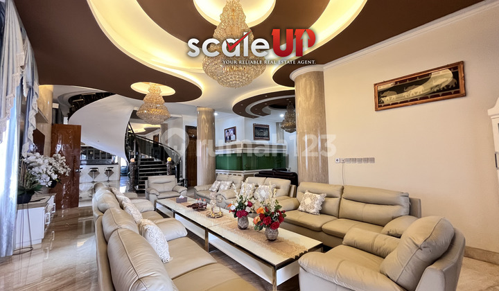 SUPER LUXURY FURNISHED HOUSE WITH MULTI-STORY BUILDING CONSTRUCTION IN EAST BANDUNG 2