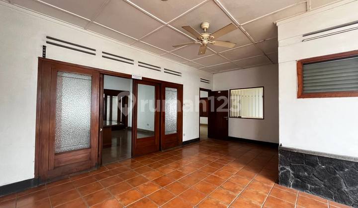 Rumah Heritage Bagus Dekat Gedung Sate dan Dago untuk Kantor, Komersial, Restoran Rumah Heritage Bagus Dekat Gedung Sate dan Dago untuk Kantor, Komersial, Restoran