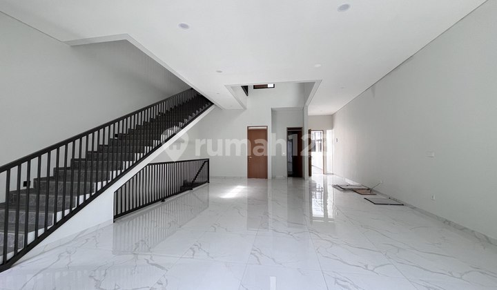 NEW COOL LUXURY HOUSE IN A CLUSTER AT PONDOK HIJAU SETIABUDI, NORTH BANDUNG