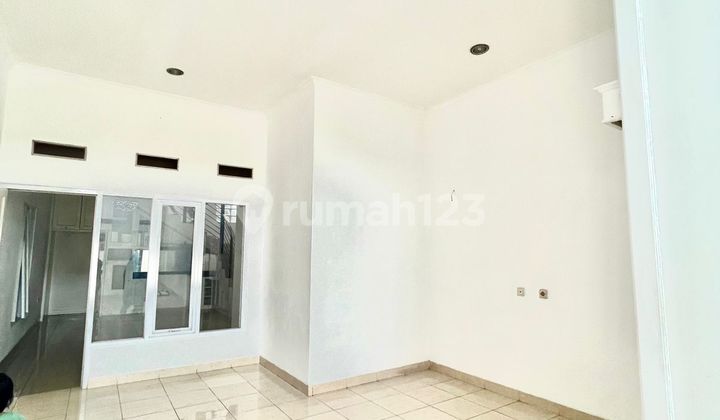 Well-Maintained Good House at an Attractive Price in Cisaranten Kulon, Arcamanik, Bandung 2