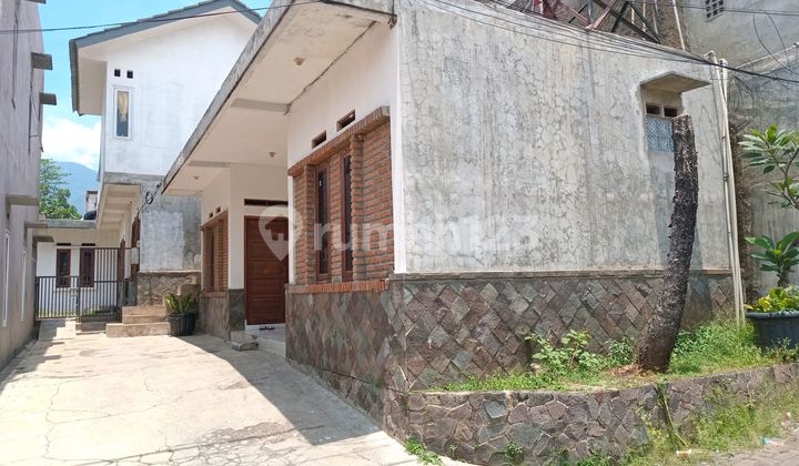 INVESTASI MENARIK DI BANDUNG TIMUR! Untuk Jangka Panjang! Kost Kosan Bonus Air Artesis Komplek