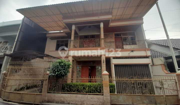 JUAL CEPAT NEGO SAMPAI JADI! Rumah Besar SHM untuk Kamu di Margahayu Raya Kota Bandung JUAL CEPAT NEGO SAMPAI JADI! Rumah Besar SHM untuk Kamu di Margahayu Raya Kota Bandung