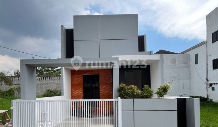 Wow! New House with Super Cool Design in Cibiru Hilir, East Bandung Wow! New House with Super Cool Design in Cibiru Hilir, East Bandung