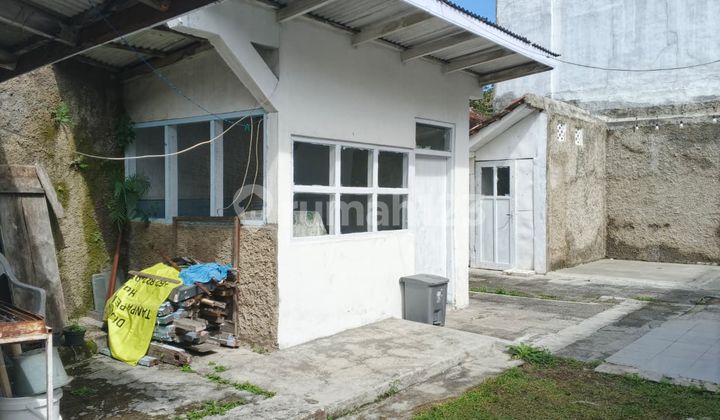 Harga Terbaik! Jarang Ada Rumah Jadul Terawat di Sayap Riau Kota Bandung 2