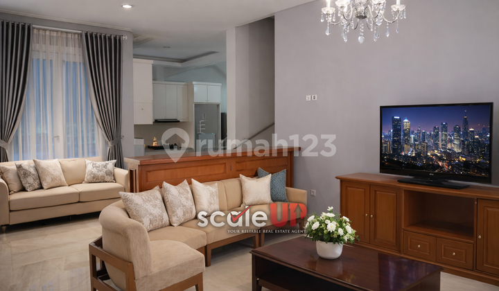 Turun Harga! Jual Cepat! Rumah Modern Tropis Hook di Setiabudi Regency 2