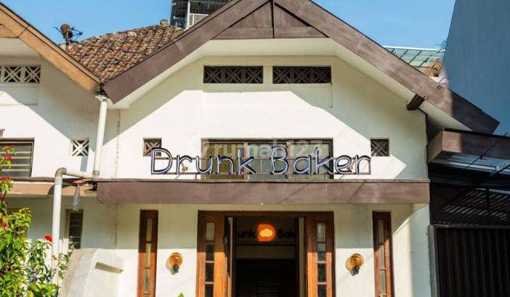 DIJUAL RUMAH USAHA  DI KOTA BANDUNG SAYAP JL ASIA AFRIKA BANDUNG 1