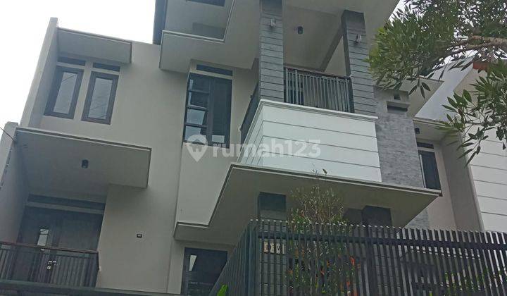 Dijual Rumah Siap Huni di Komplek Setiabudi Regency Bandung 2