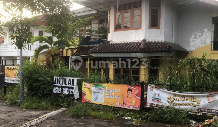 For Sale Old Land-Priced House In Tubagus Ismail Bandung For Sale Old Land-Priced House In Tubagus Ismail Bandung