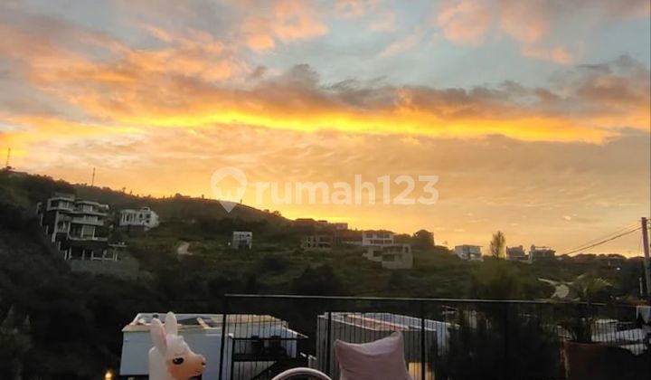 Dijual Rumah Lux dengan Kolam Renang dan View Yg Hijau 2