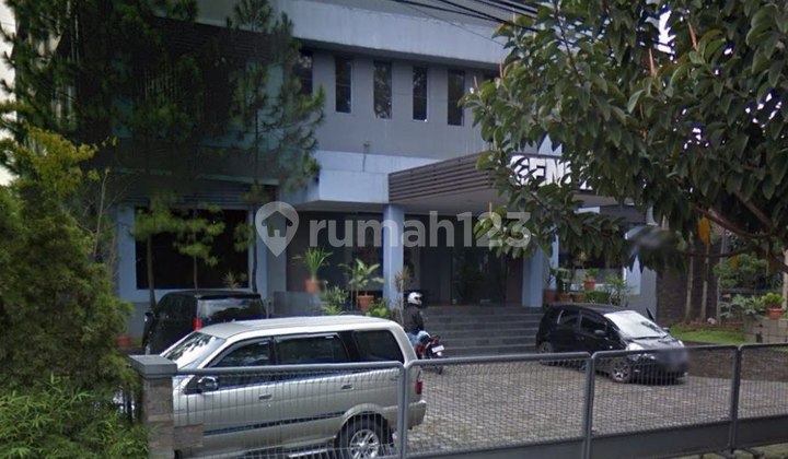FOR RENT BUILDING NEAR JL.DR.SETIABUDI &amp; JL.SUKAJADI BANDUNG CITY