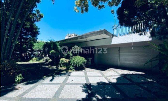 Disewakan Rumah Jl. Purnawarman Sayap Riau Kota Bandung 1