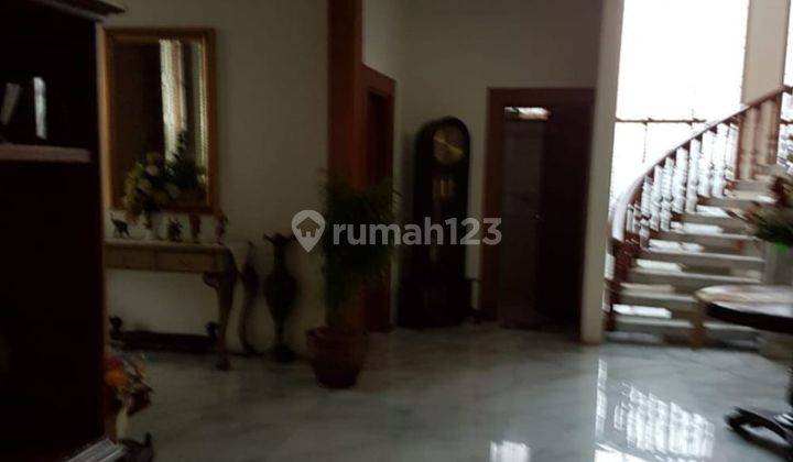 RUMAH BESAR SIAP HUNI DI KOMPLEK CIPAGANTI KOTA BANDUNG 2