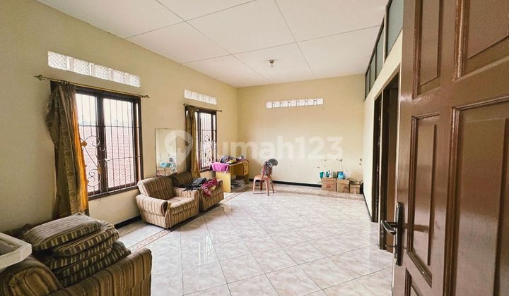 For Sale House on Jl. Sukahaji Raya Pasteur, Bandung City 2