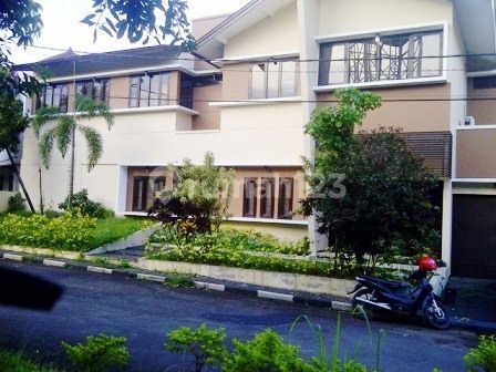 For Rent: 2-Story House in Arcamanik, Good SHM, Swimming Pool Included 2