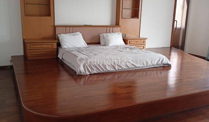 Rumah di Setiabudi Regency 2 Lantai SHM Bagus Ada kolam renang  2