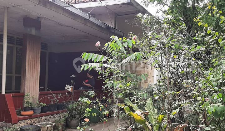 Hitung tanah Rumah di Area Riau Martadinata SHM lokasi Bandung pusat