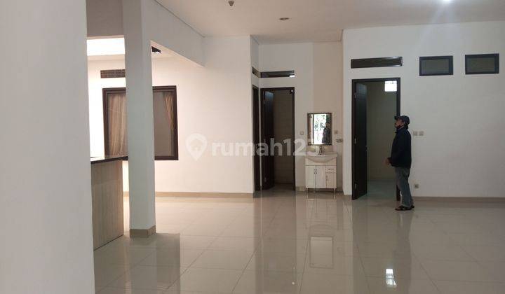 Disewakan Rumah di Area komplek Batununggal indah SHM siap Huni 2