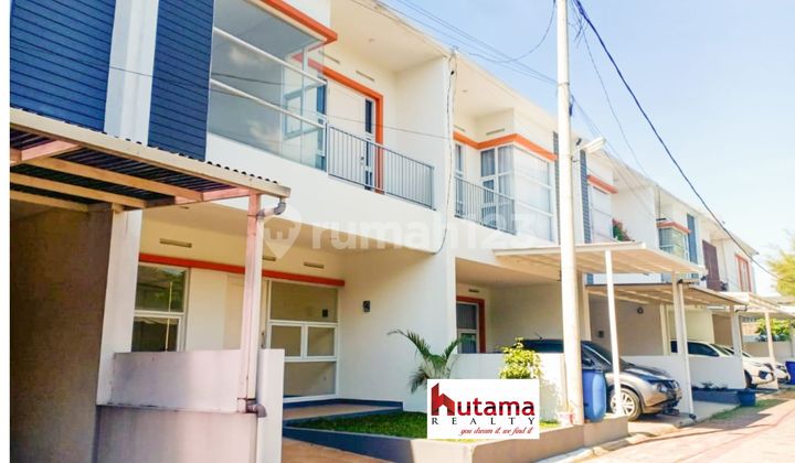 Rumah Baru di Komplek Arcamanik dekat Gor 2 Lantai SHM Bagus