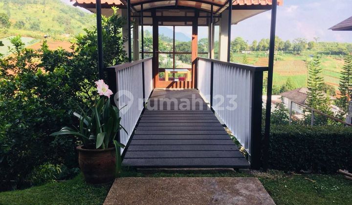 Rumah di Dago resort Dago pakar 3 Lantai SHM Bagus 2