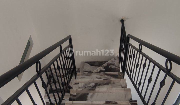 Mewah Recommended Rumah di Turangga Buahbatu Bandung pusat 2 Lantai SHM 2