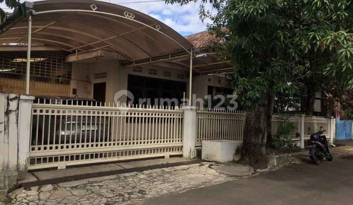Dijual Rumah Area Riau Martadinata Dekat Primarasa Siap Huni