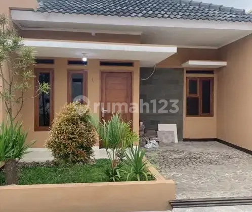 Disewkan Rumah Baru Cisaranten Kulon Siap Huni 1