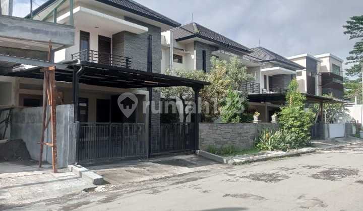 Disewakan Rumah Luas Besar Grand Sharon Cipamokolan Dekat Margahayu Metro