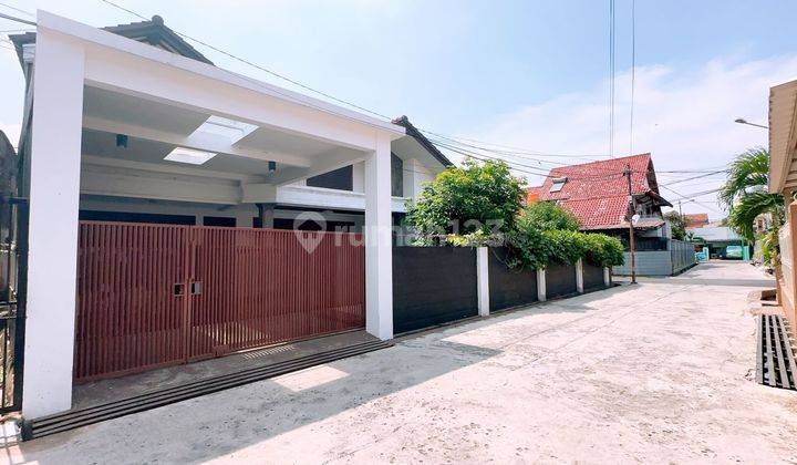 Murah Banget Di Bawah Pasar Rumah Batu Indah Buahbatu Batununggal 1 Stgh Lantai Shm Semi Furnished  1