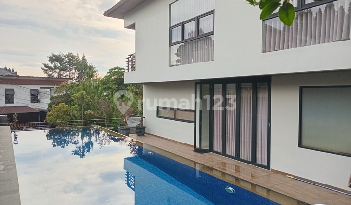 Harga Terbaik! Rumah Villa Tropis Furnished & Kolam Renangdi Setiabudi Regency Bandung Utara 2