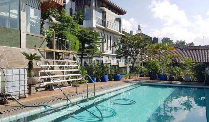 Dijual Rumah Megah 4 Lantai Di Setraduta Dijual Rumah Megah 4 Lantai Di Setraduta