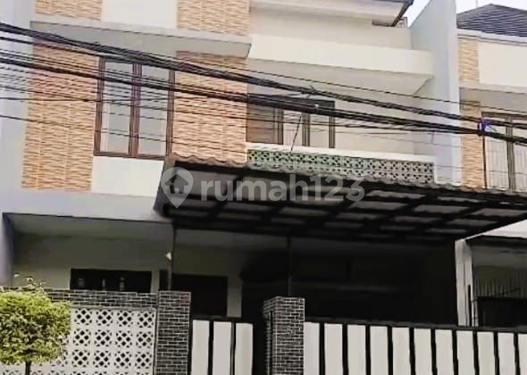 Dijual Rumah 2 Lantai Semi Furnished Harga Murah di Jurang Mangu Timur AF-17207
