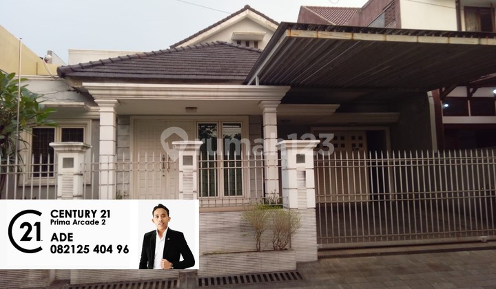Dijual Rumah Terawat 2 Lantai Minimalis di Sektor 1 Bintaro Jaya CW-16802 Dijual Rumah Terawat 2 Lantai Minimalis di Sektor 1 Bintaro Jaya CW-16802