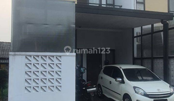 Rumah Modern Dijual Cepat 2 Lantai di Serua Indah Ciputat Am15390 1