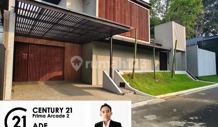 Cozy House with Luxurious Interior Design in Sector 9 Bintaro Jaya Gb-17124