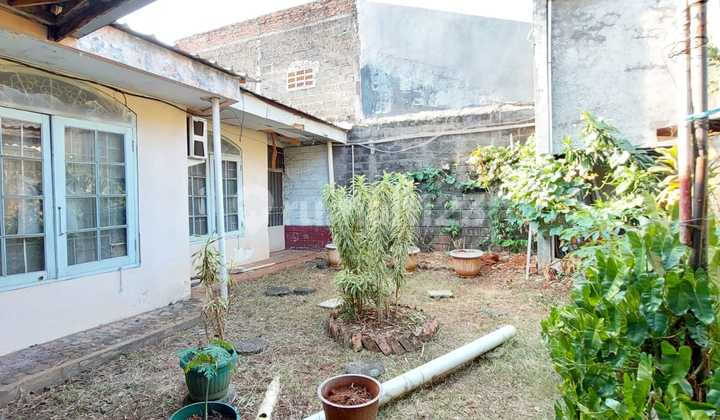 Rumah Sudah Renovasi ada Taman Belakang di Rempoa Ciputat BW-11333 2